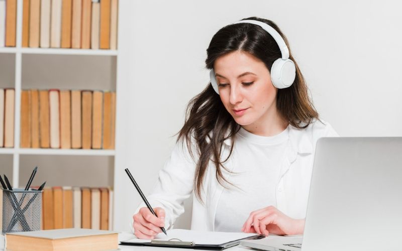 IELTS General Listening